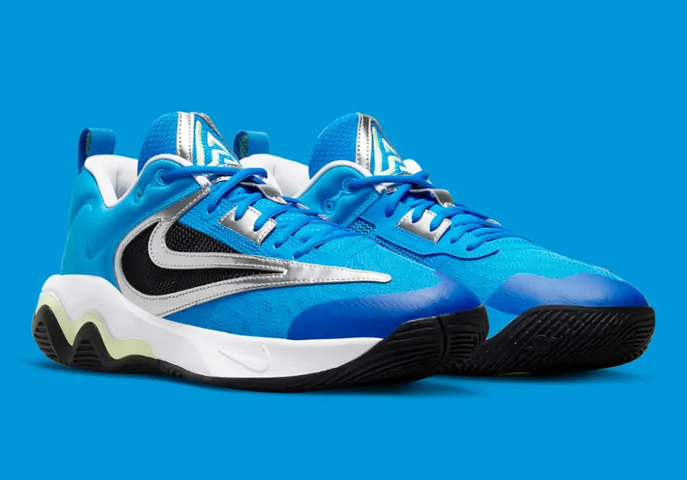 Giày Nike Giannis Immortality 3 "Soccer" DZ7533-400 - Ảnh 3