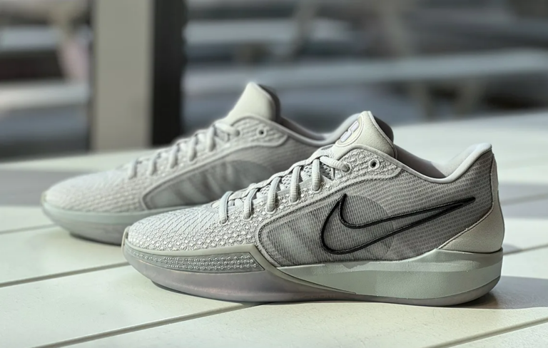 Giày Nike Sabrina 1 ‘Ionic Photon Dust’ FQ3381-010 - Ảnh 4