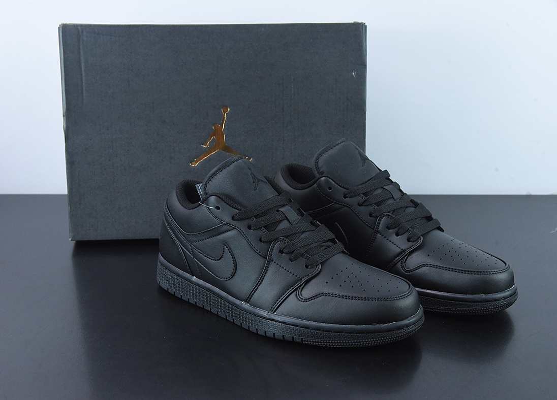 Giày Nike Air Jordan 1 Low 2022 'Triple Black' 553558-093 - Ảnh 2