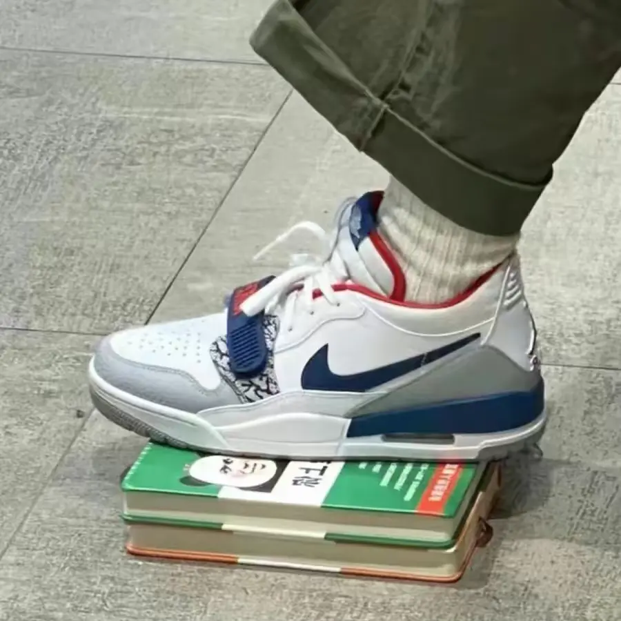 Giày Nike Air Jordan Legacy 312 Low GS ‘White French Blue’ CD9054-104 - Ảnh 4
