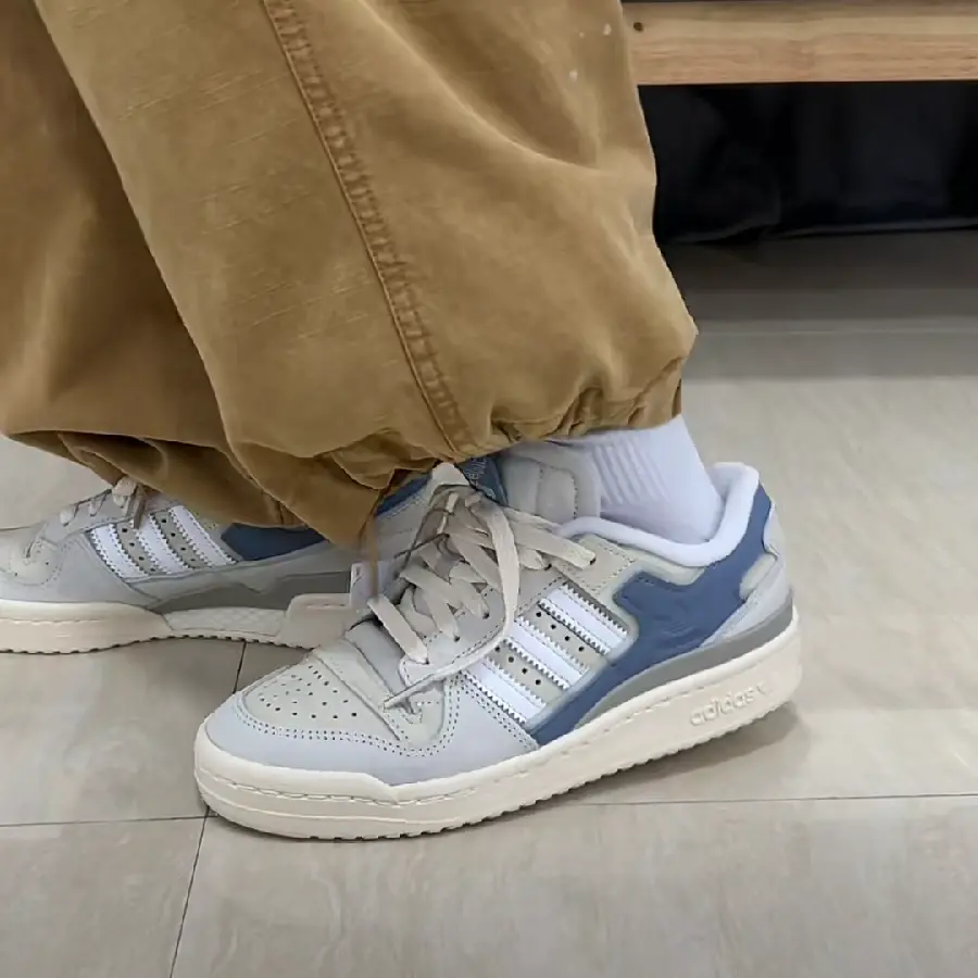 Alternative view of Giày Adidas Originals Forum 84 Low ‘Grey Orange’ GW4425