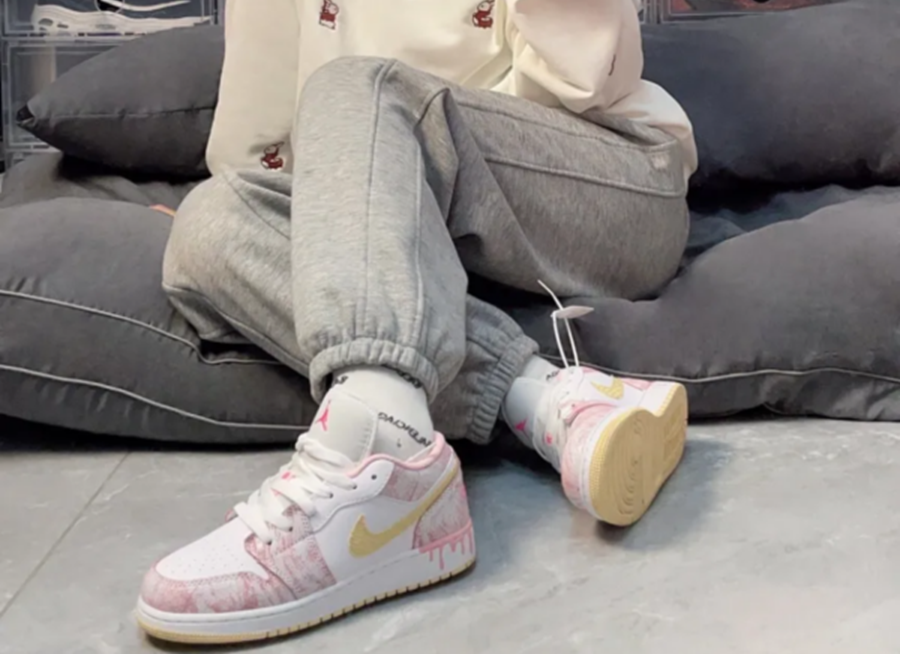 Giày Nike Air Jordan 1 Low 'Paint Drip' (GS) CW7104-601 - Ảnh 3