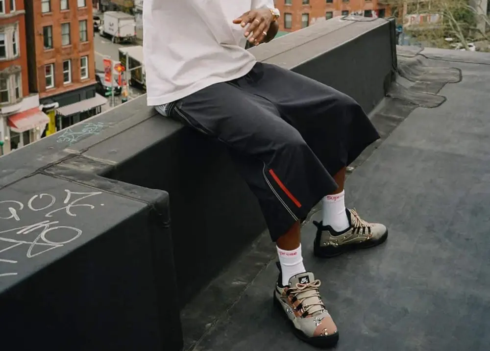 Alternative view of Giày Nike Darwin Low SB x Supreme ‘Desert Camo’ FQ3000-200