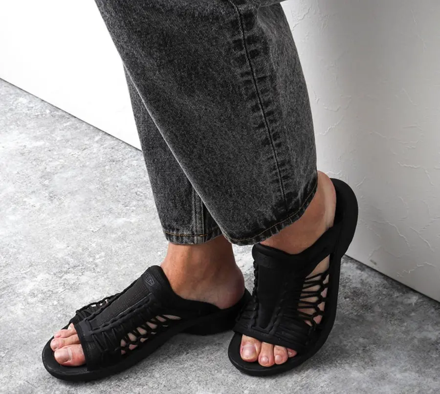 Dép Keen Uneek SNK Slide 'Black' 1024894 - Ảnh 3