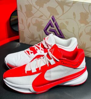 Alternative view of Giày Nike Zoom Freak 5 'University Red' FV1933-600