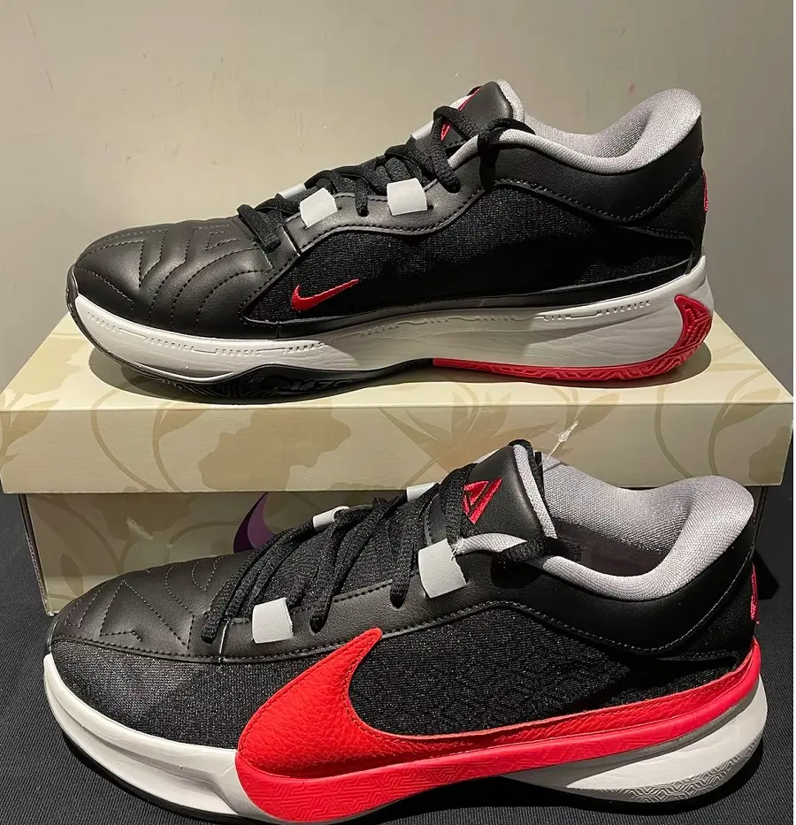 Alternative view of Giày Nike Zoom Freak 5 'Pure Platinum' DX4985-004