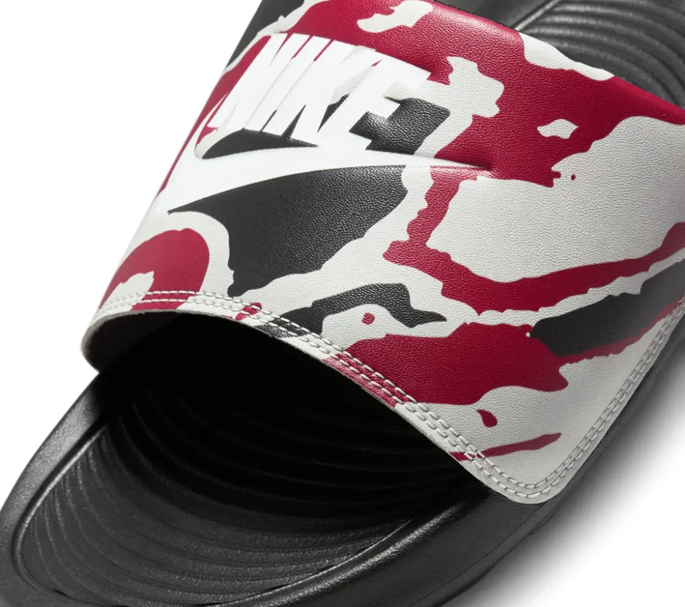 Alternative view of Dép Nike Victori One Slide 'University Red' CN9678-014