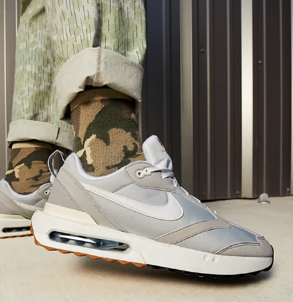 Alternative view of Giày Nike Air Max Dawn ‘Grey Fog’ DJ3624-002