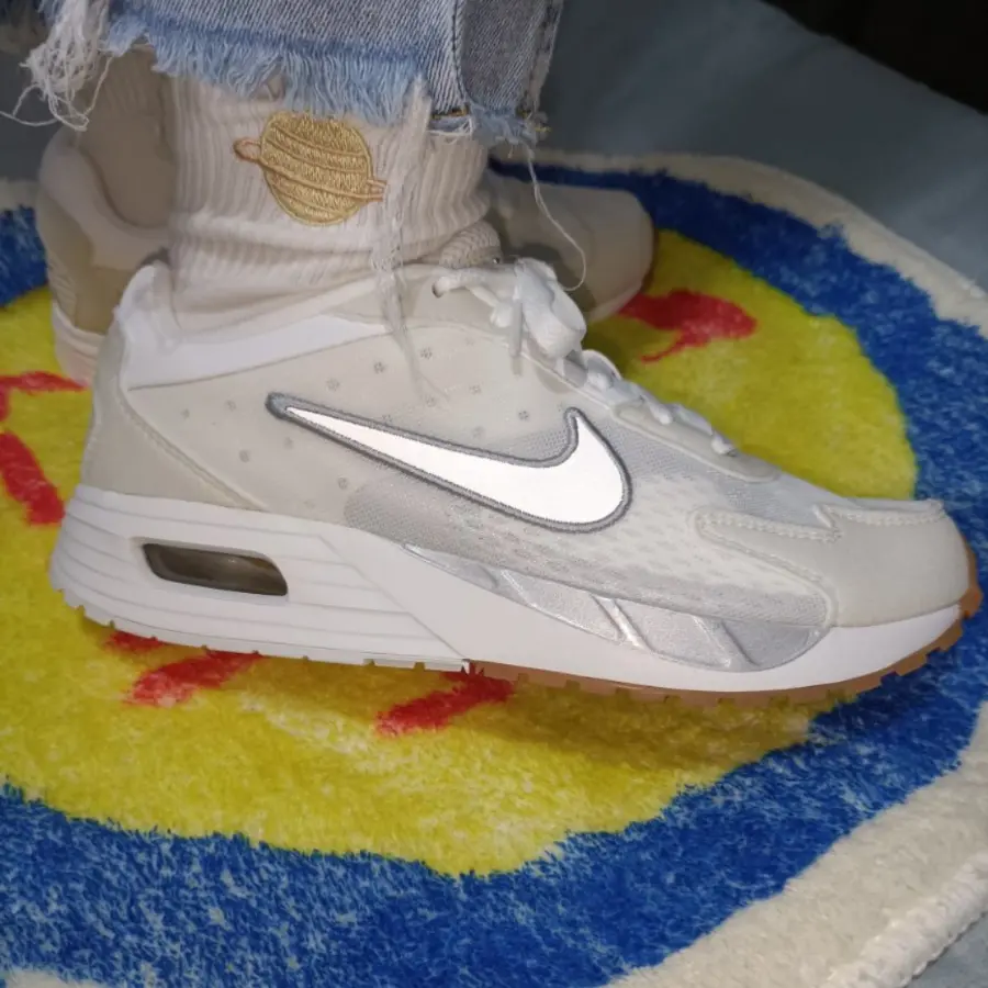 Alternative view of Giày Nike Air Max Solo 'Summit White' FN0784-104