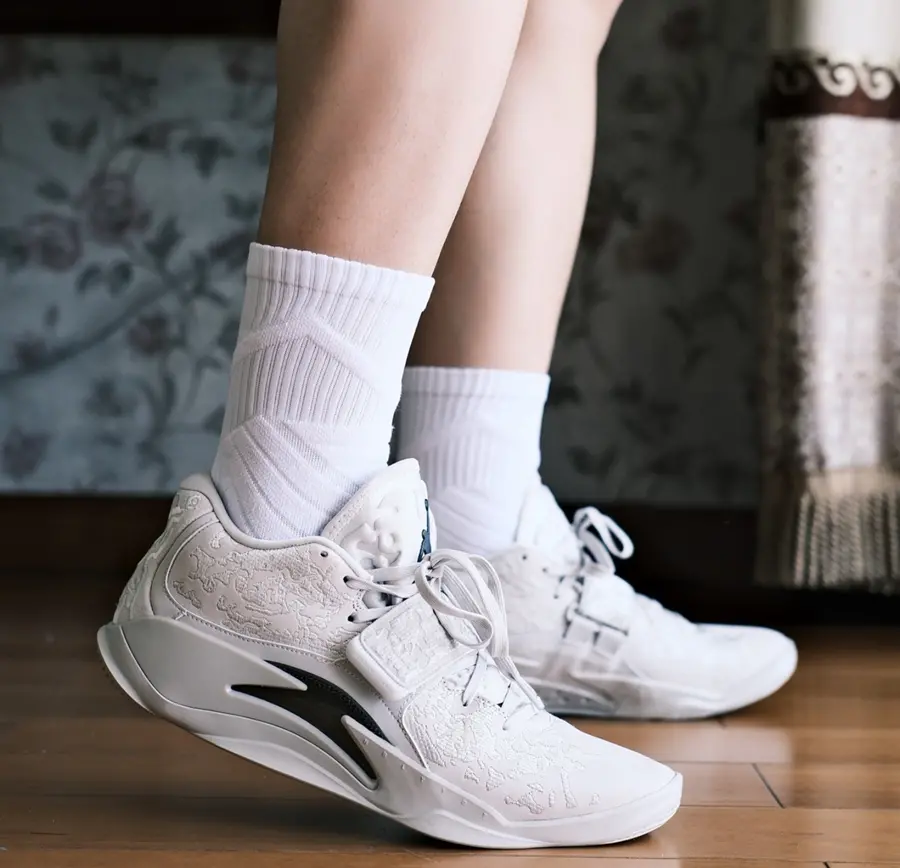Alternative view of Giày Nike Jordan Zion 3 SE 'Light Bone' FN1714-040