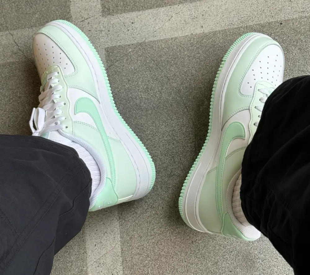 Giày Nike Air Force 1 ‘Barely Green Mint Foam’ FZ4123-394 - Ảnh 4
