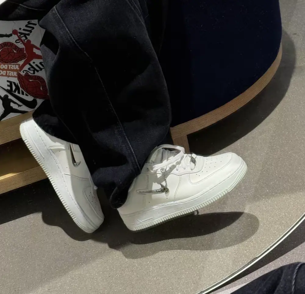 Giày Nike Air Force 1 ’07 SE ‘Liquid Metal’ FN8540-100 - Ảnh 4
