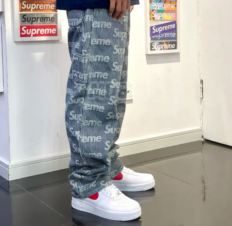 Alternative view of Giày Nike Air Force 1 Low x Supreme ‘Shanghai’ CU9225-101