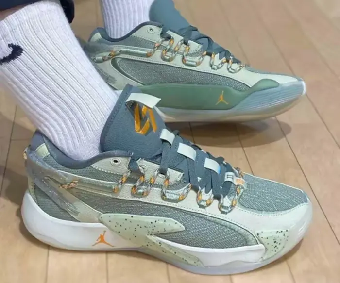 Alternative view of Giày Nike Air Jordan Luka 2 ‘Olive Aura’ DX9013-308