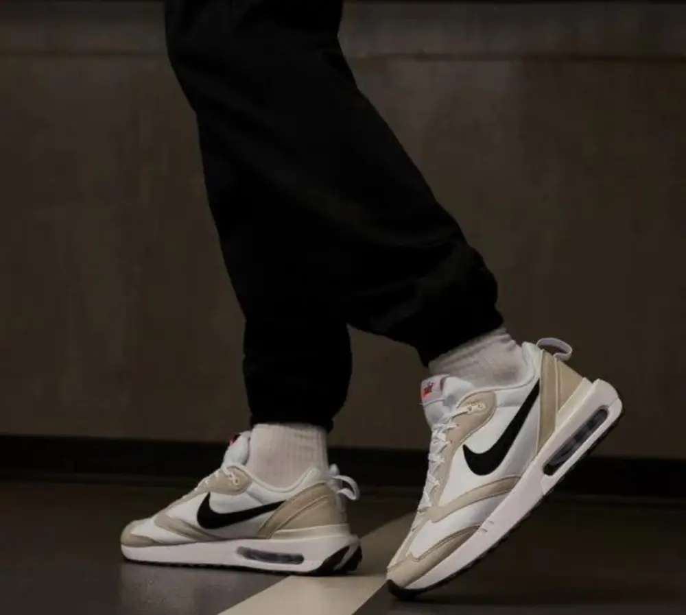 Giày Nike Air Max Dawn 'White Light Bone' DH4656-100 - Ảnh 3