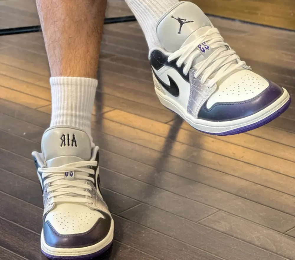 Alternative view of Giày Nike Air Jordan 1 Low SE ‘Punk Rock’ HF5759-101