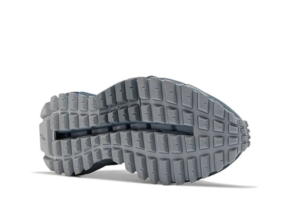 Alternative view of Giày Reebok Zig Kinetica Horizon Edge ‘Metallic Grey’ H68735