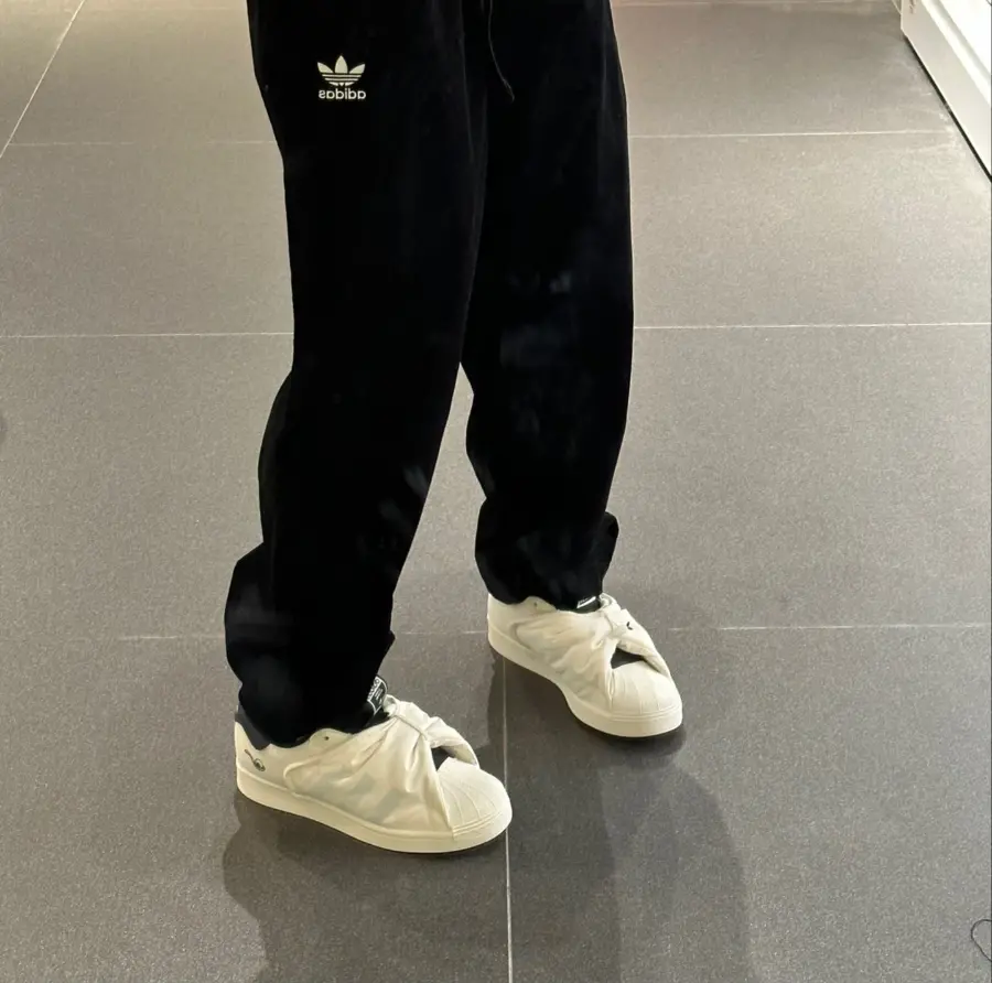 Giày Adidas Superstar x Melting Sadness ‘Shu Shi’ ID9474 - Ảnh 5