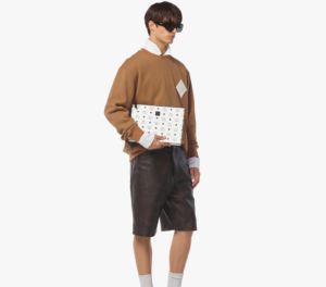 Alternative view of Túi MCM Aren Wristlet Zip Pouch In Visetos 'White' MXZDSTA02WT001