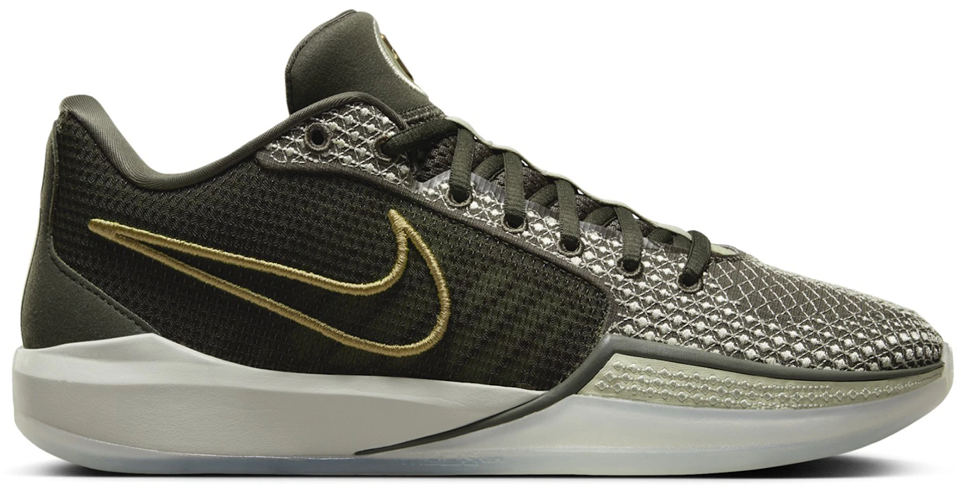 Giày Nike Wmns Sabrina 1 EP ‘Dedication’ HF5517-302