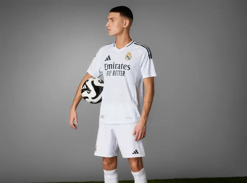 Alternative view of Áo Adidas Real Madrid 24/25 Home Authentic Jersey IX8095