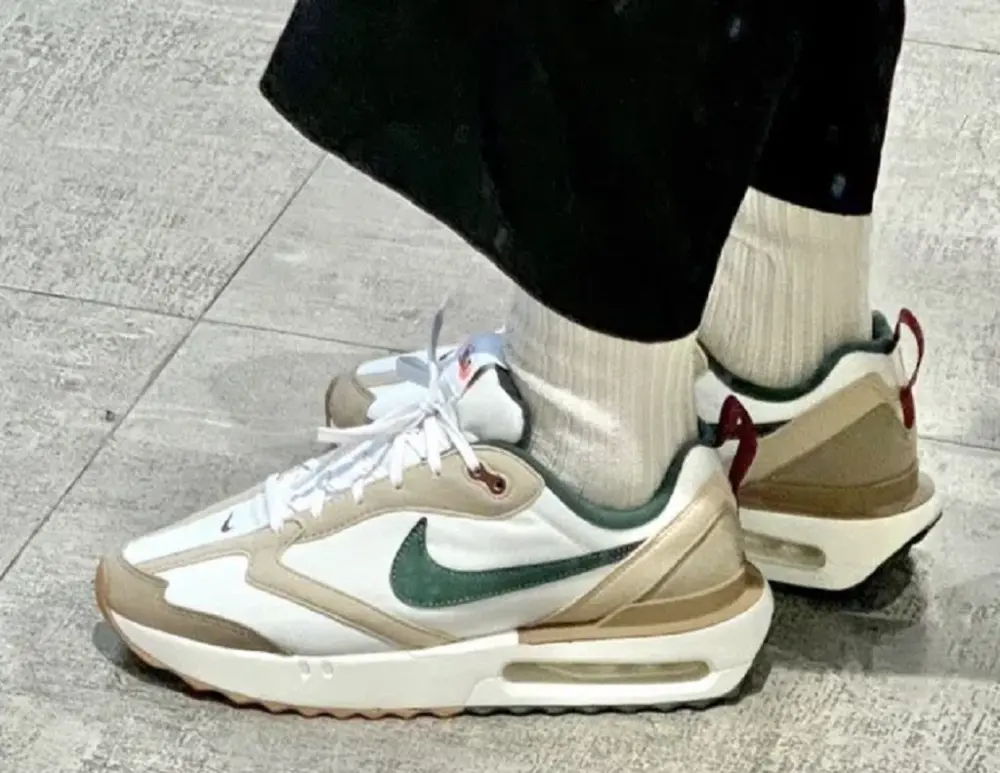 Giày Nike Air Max Dawn 'Khaki Gorge Green' FB7158-131 - Ảnh 3