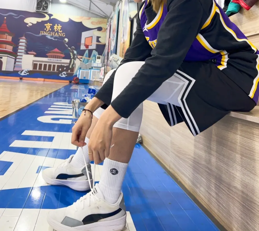 Alternative view of Giày Puma Clyde All Pro ‘Team White Black Grey’ 195509-02