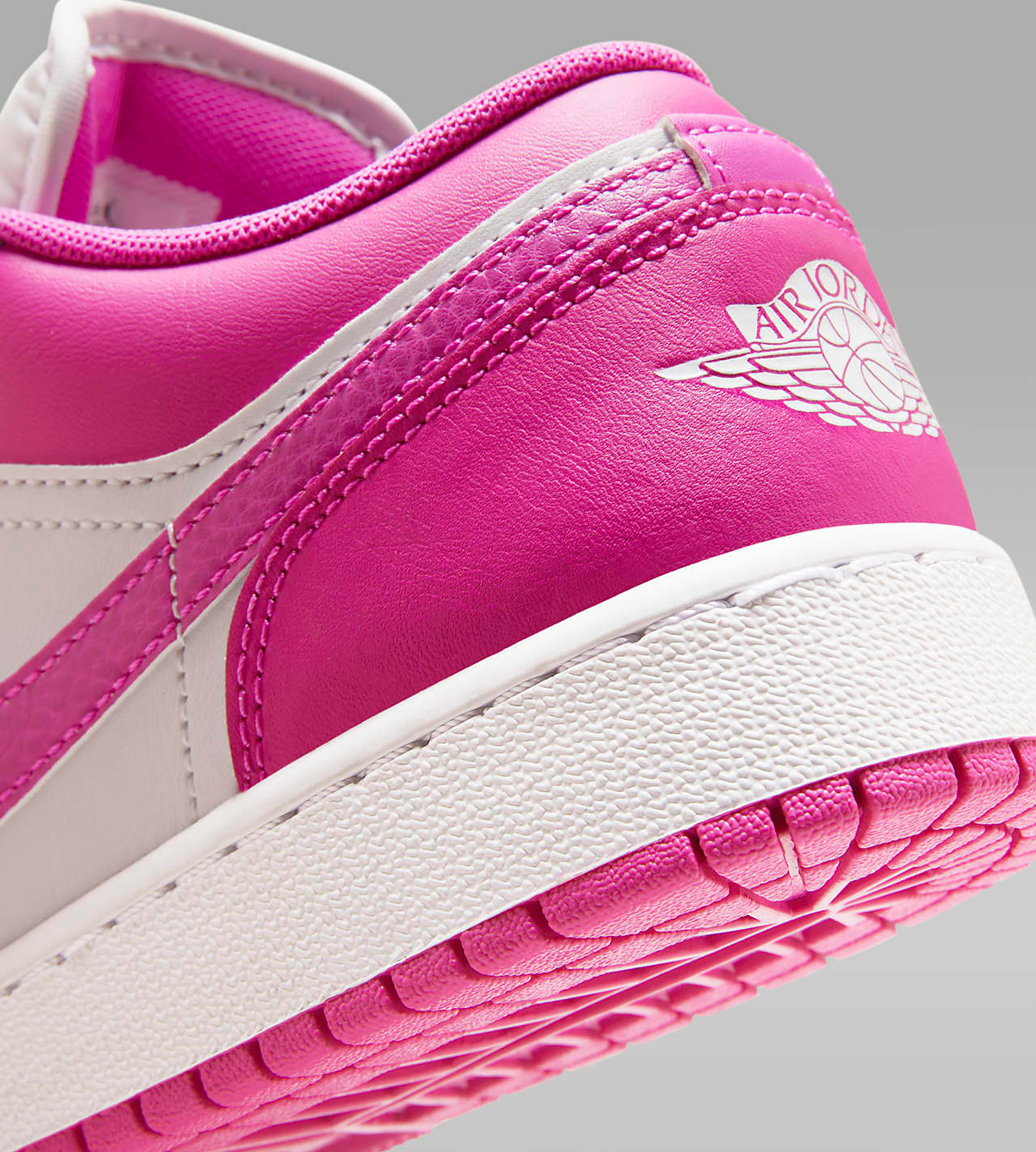 Giày Nike Air Jordan 1 Low GS 'Fire Pink' FV8486-600 - Ảnh 4