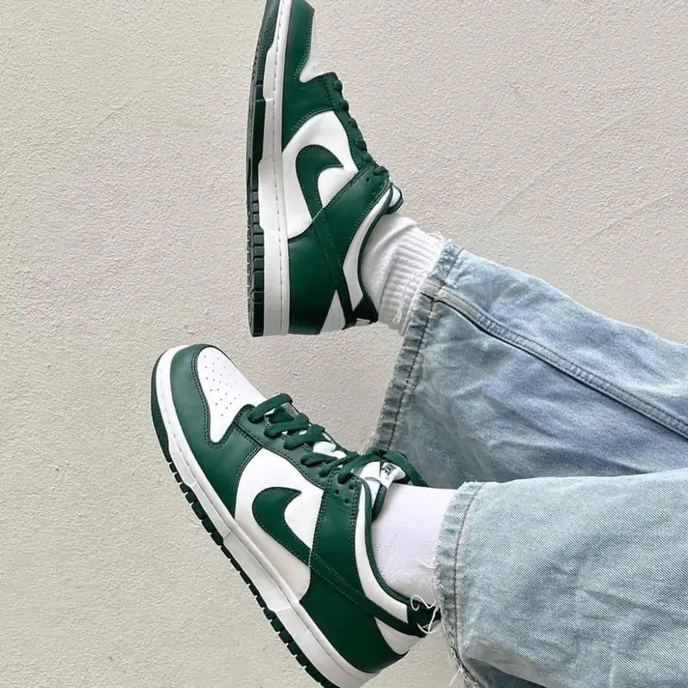 Giày Nike Dunk Low 'Michigan State' CW1590-102 - Ảnh 6