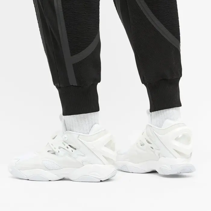Alternative view of Giày Reebok Pump Court x Juun J ‘White Metallic’ H69059