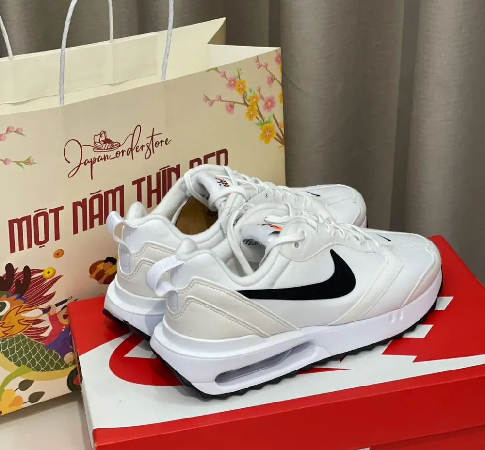 Alternative view of Giày Nike Air Max Dawn 'White Orange' DH5131-101