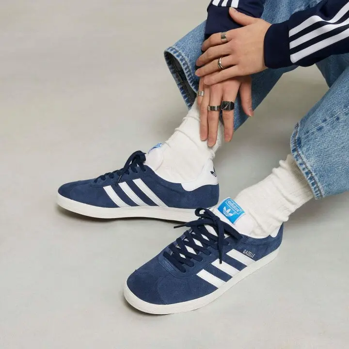Alternative view of Giày Adidas Gazelle ‘Preloved Ink’ IG6212