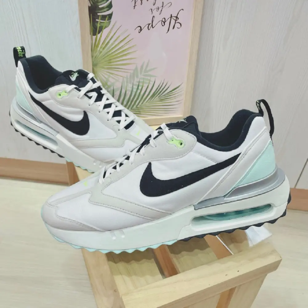 Alternative view of Giày Nike Air Max Dawn 'White Mint' FQ6854-101