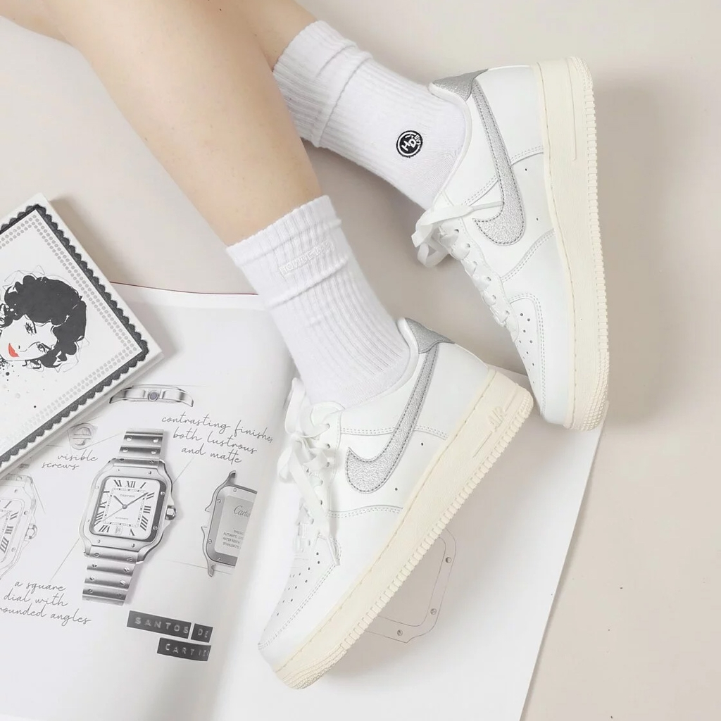 Giày Nike Air Force 1 Low Silver Swoosh DQ7569-100 - Ảnh 3