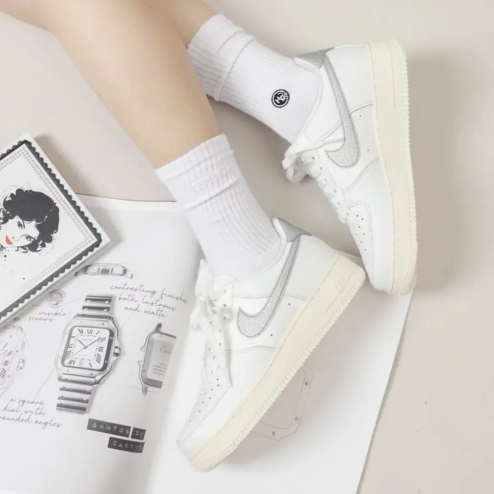 Giày Nike Air Force 1 Low Silver Swoosh DQ7569-100 - Ảnh 3