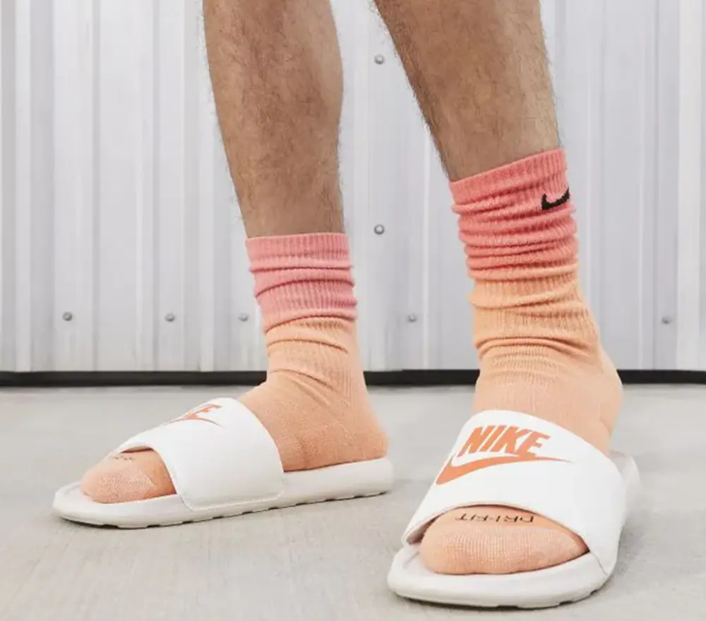Alternative view of Dép Nike Victori One Slide 'Sail Safety Orange' CN9675-108