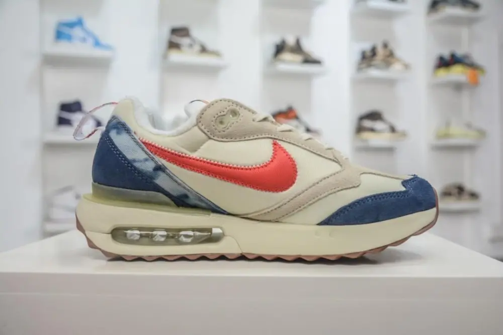 Alternative view of Giày Nike Air Max Dawn Coconut 'Milk Red Navy' DV1487-162