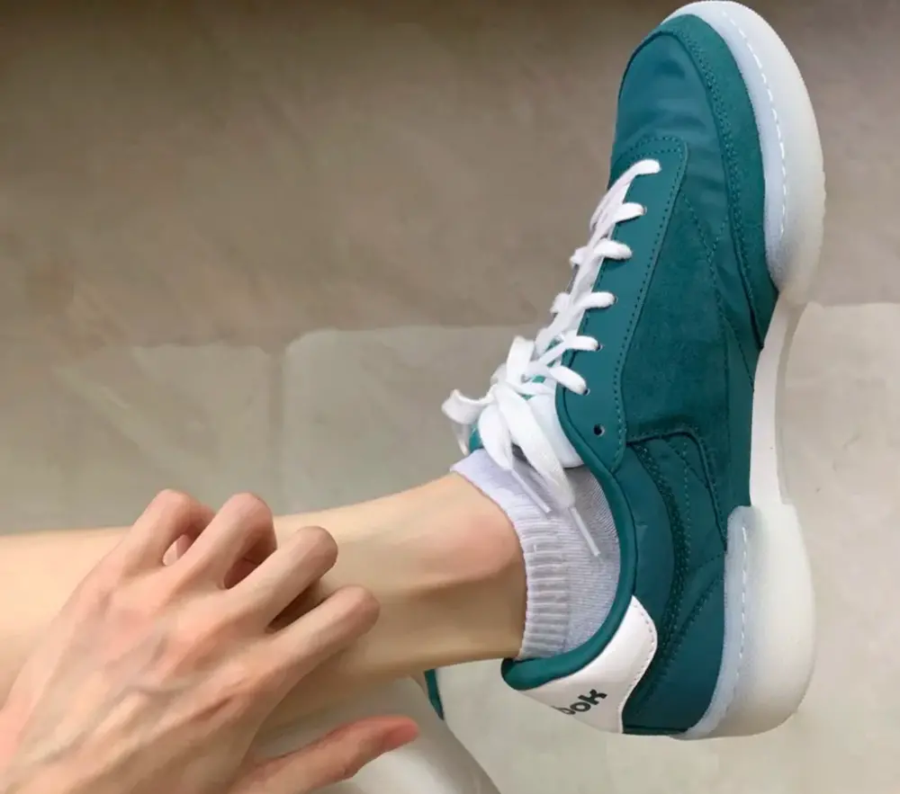 Alternative view of Giày Reebok Club C ‘Green’ 100222333