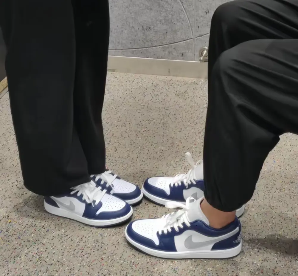 Giày Nike Air Jordan 1 Low ‘Midnight Navy’ 553558-141 - Ảnh 7