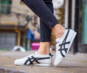 Alternative view of Giày Onitsuka Tiger Mexico 66 'White Black' D508K-0190