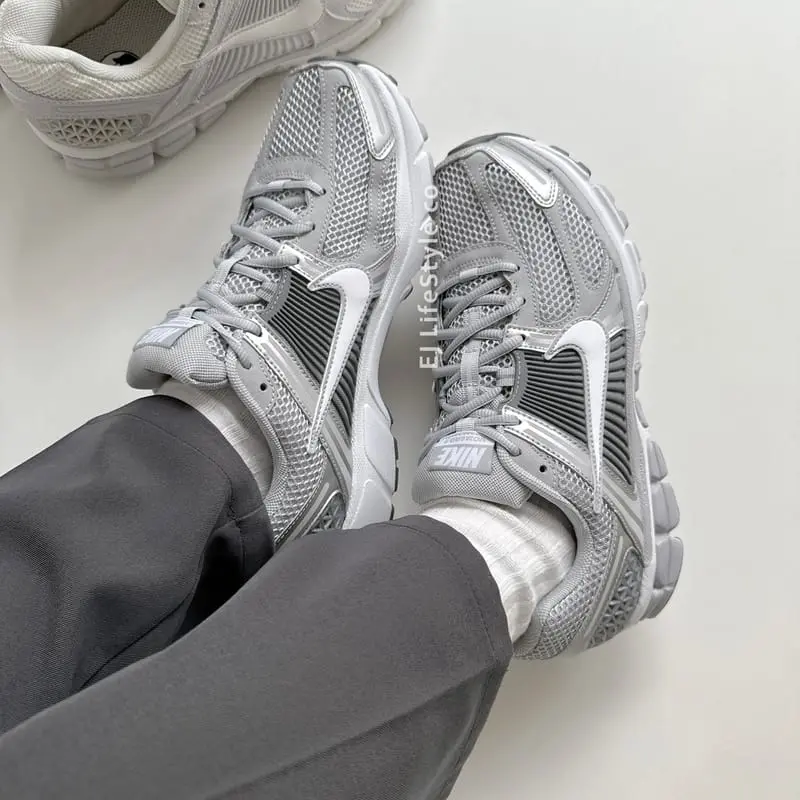 Giày Nike Air Zoom Vomero 5 “Cool Grey” FJ4151-003 - Ảnh 4