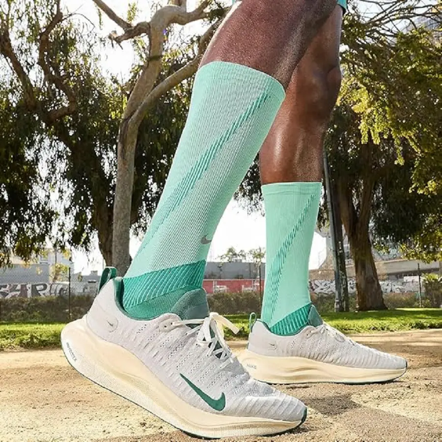 Alternative view of Giày Nike Reactx Infinity Run 4 PRM Shoes 'Light Bone' HF4310-072