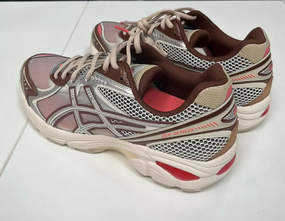 Alternative view of Giày Asics GT-2160 'Clouds Chocolate Brown' 1203A654-100