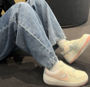 Alternative view of Giày Nike Air Force 1 Shadow ‘Coconut Milk Crimson Tint’ DZ1847-105