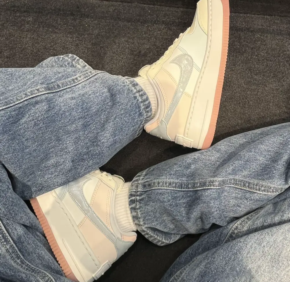 Giày Nike Air Force 1 Shadow ‘Coconut Milk Crimson Tint’ DZ1847-105 - Ảnh 3