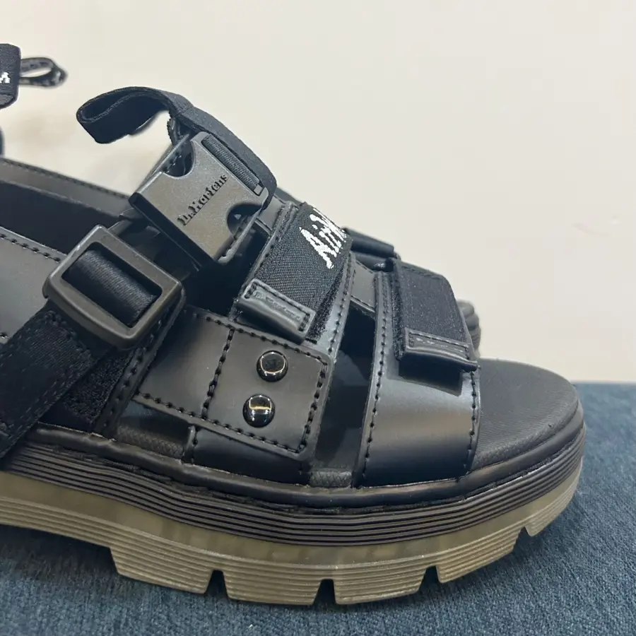 Alternative view of Dép Dr. Martens Sandal Man ‘Black’ 27298001