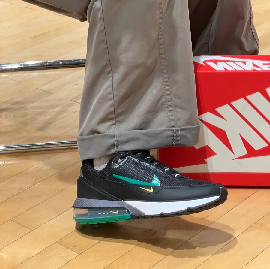 Alternative view of Giày Nike Air Max Pulse ‘Black Malachite’ FN7459-003
