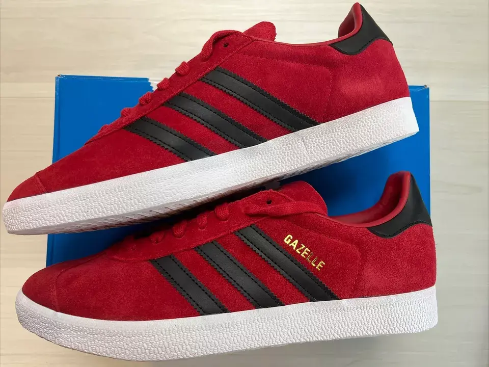 Giày Adidas Gazelle x Manchester United ‘Red Black’ IE8503 - Ảnh 4