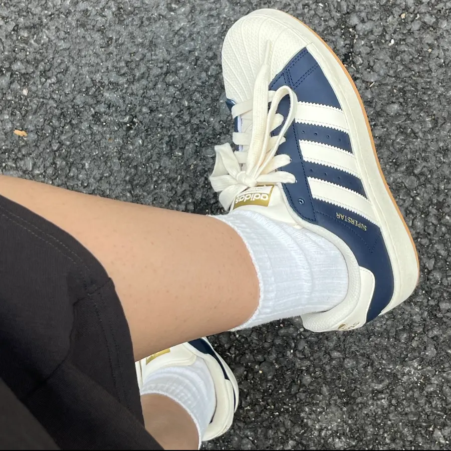 Alternative view of Giày Adidas Superstar XLG ‘Night Indigo Cream White’ ID5699