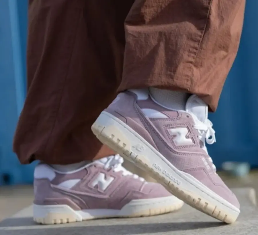 Alternative view of Giày New Balance 550 ‘Lilac Chalk Suede’ BBW550PB